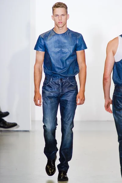 Look 20
